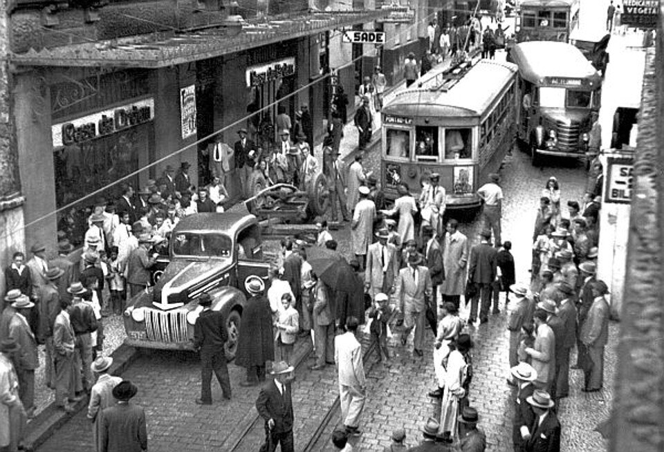 Acidente de bonde na rua Monsenhor Celso - 1948