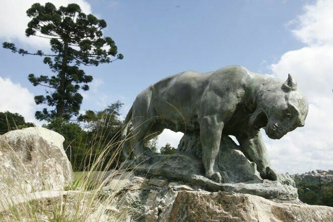 Tigre Esmagando a Cobra - Década de 1940 
