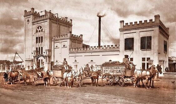 Antiga fábrica Cervejaria Atlântica, avenida Iguaçu – Década de 1960