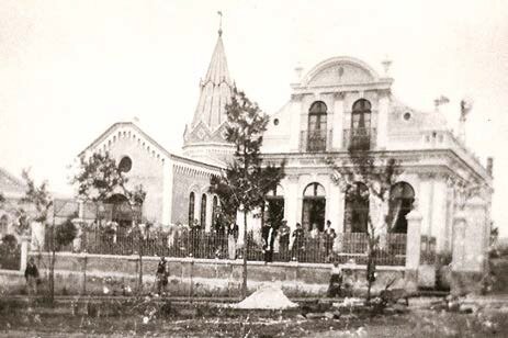 Capela da Glória e residência Veiga - Década de 1890