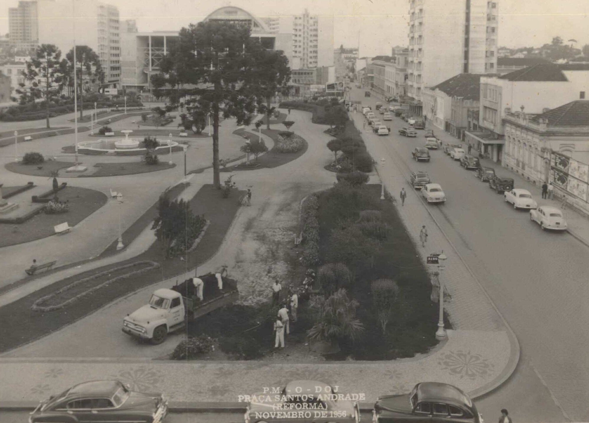Praça Santos Andrade - 1956