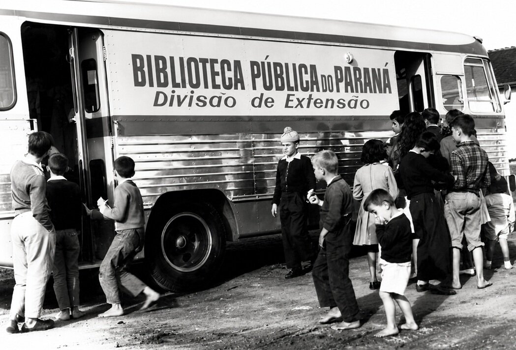Divisão de Extensão da Biblioteca Pública do Paraná - Década de 1960