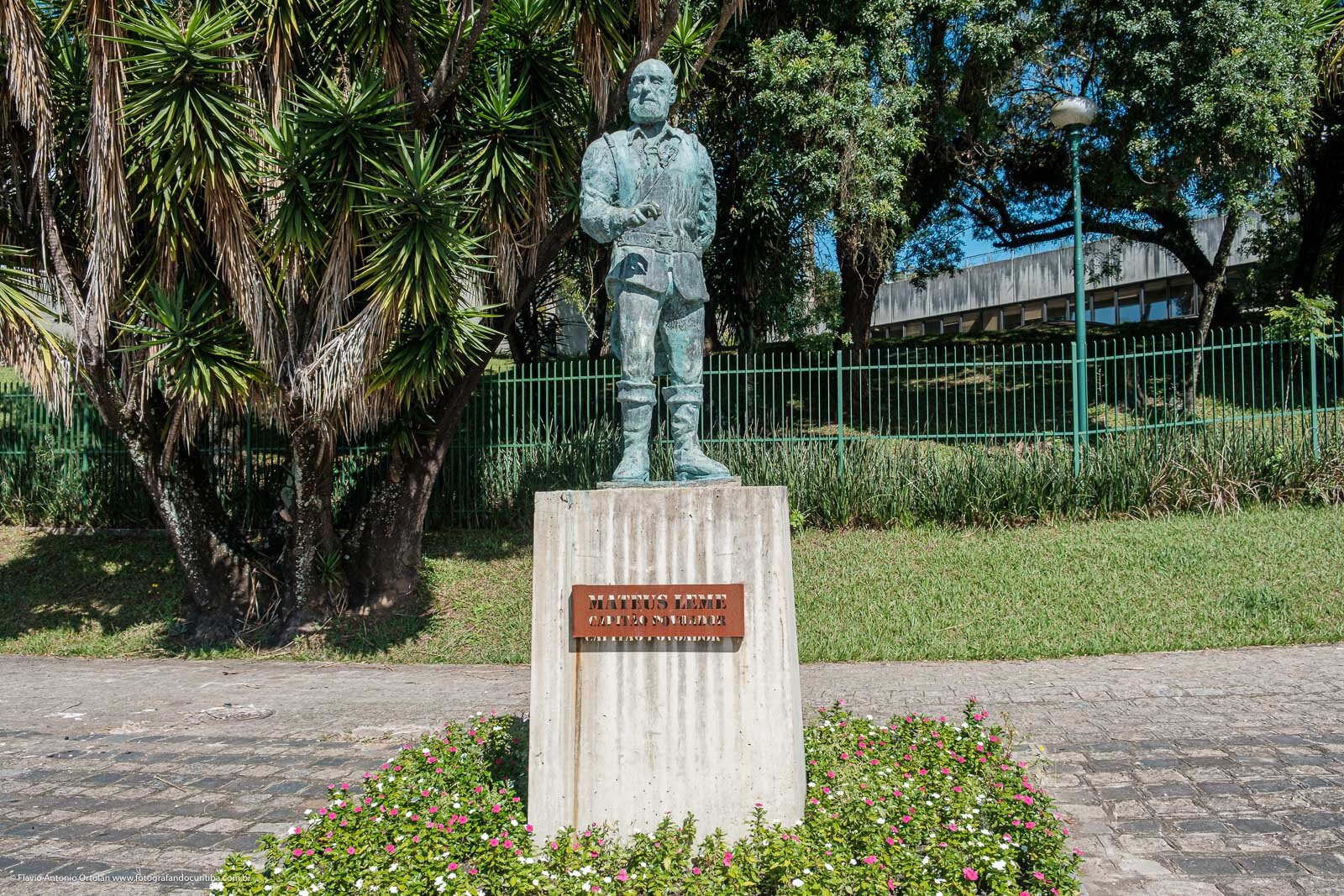 Estátua de Mateus Leme - 2023