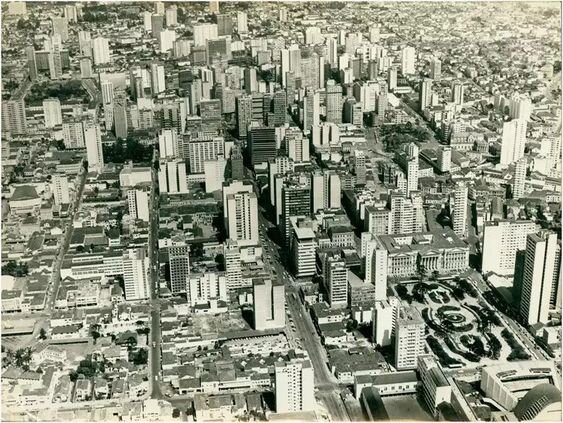 Vista aérea de Curitiba - 1980