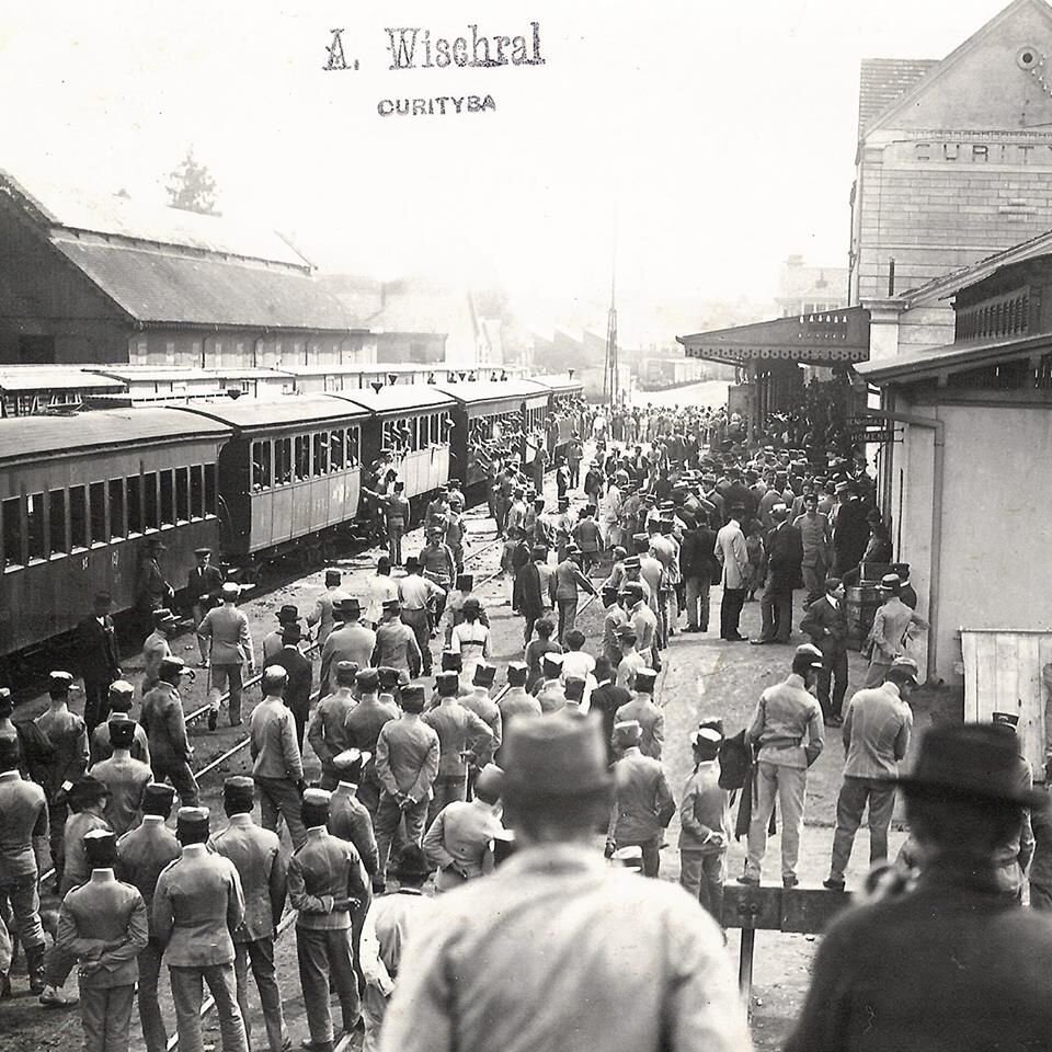 Embarque na Estação Ferroviária - Década de 1910